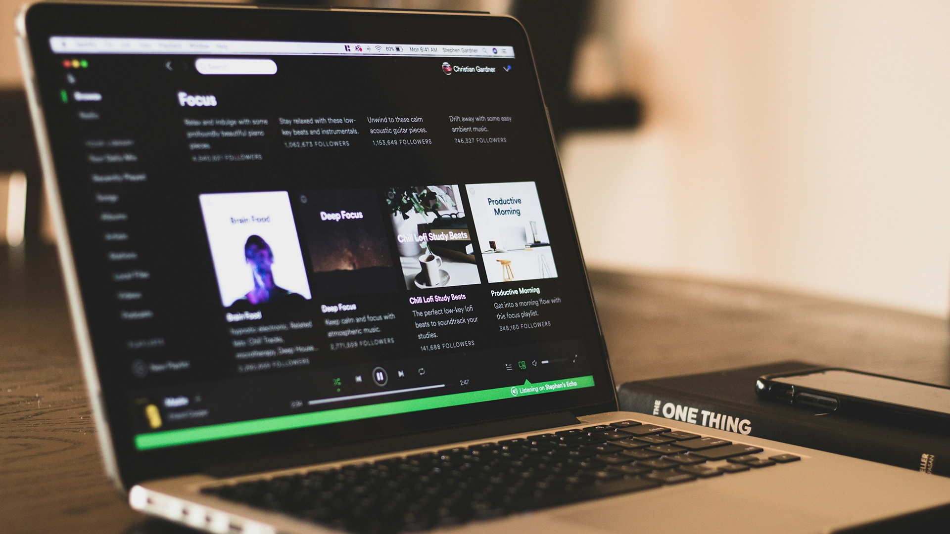 Spotify Đăng Tải Các Bài Hát Do AI Sáng Tác Dưới Tên Của Các Nghệ Sĩ Đã Qua Đời Mà Không Có Sự Đồng Ý